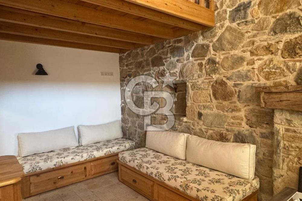 DATÇA EMECİK’TE DENİZ MANZARALI, LOFT MÜŞTEMİLATLI 3+1 VİLLA