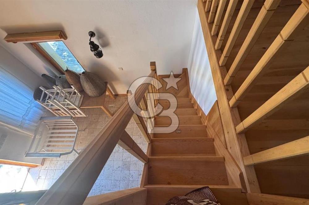 DATÇA EMECİK’TE DENİZ MANZARALI, LOFT MÜŞTEMİLATLI 3+1 VİLLA