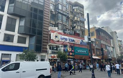 KARŞIYAKA ÇARŞI GİRİŞİNDE | İSKELE KARŞISI | SATILIK 30 M² OFİS