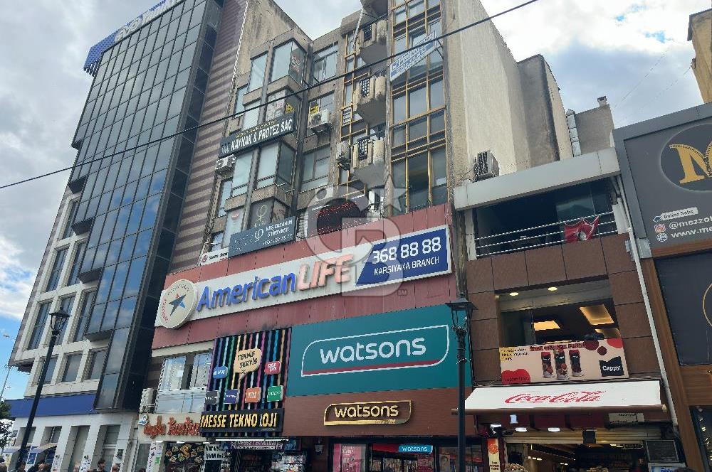 Karşıyaka Çarşı Girişi Deniz Manzaralı 85m2 Satılık Geniş Ofis