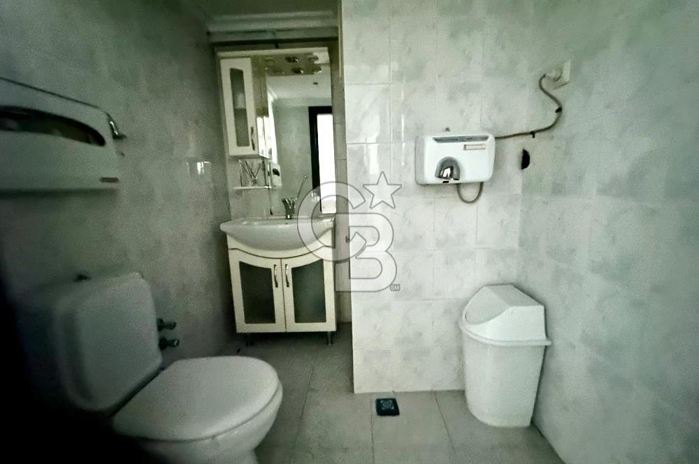 Karşıyaka Çarşı Girişi Deniz Manzaralı 85m2 Satılık Geniş Ofis