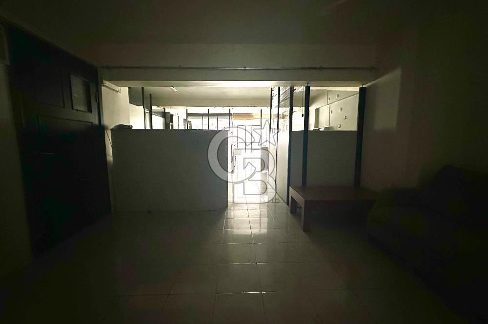 Karşıyaka Çarşı Girişi Deniz Manzaralı 85m2 Satılık Geniş Ofis