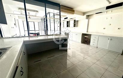 Karşıyaka Çarşı Girişi Deniz Manzaralı 85m2 Satılık Geniş Ofis