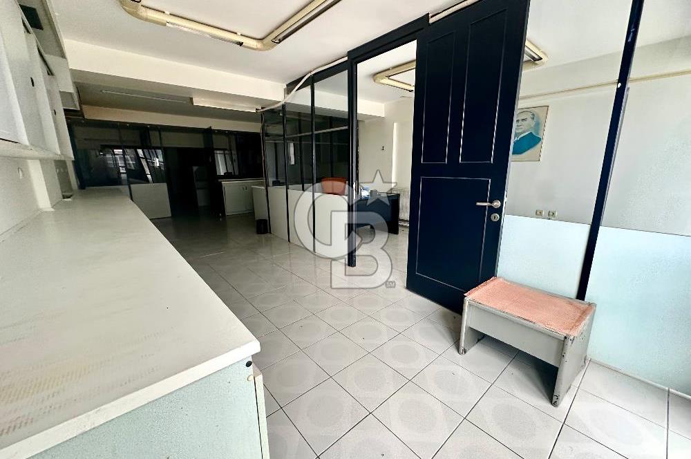 Karşıyaka Çarşı Girişi Deniz Manzaralı 85m2 Satılık Geniş Ofis
