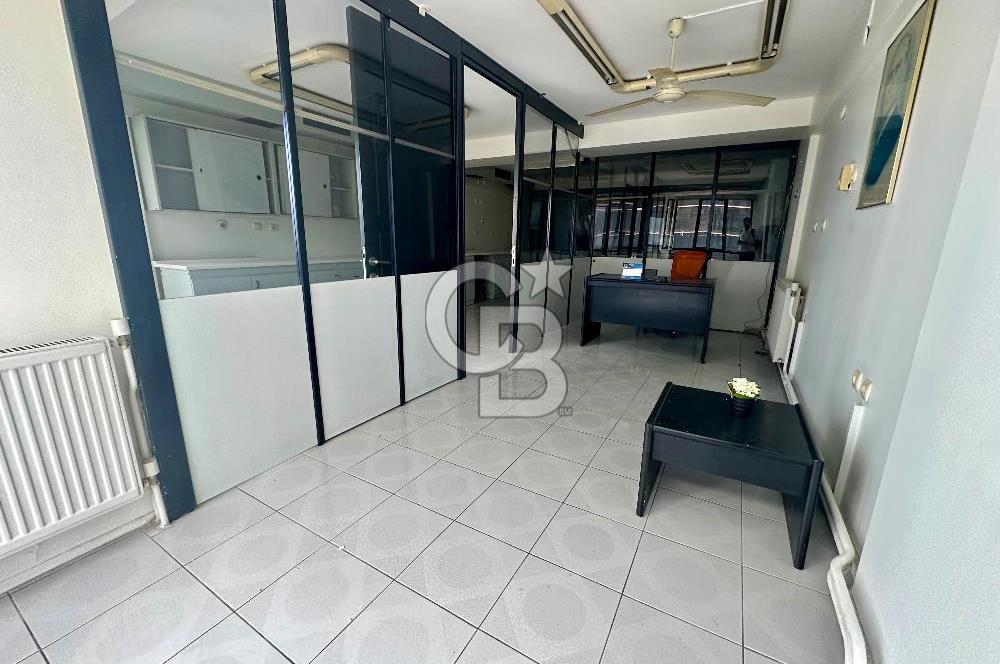Karşıyaka Çarşı Girişi Deniz Manzaralı 85m2 Satılık Geniş Ofis