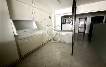 Karşıyaka Çarşı Girişi Deniz Manzaralı 85m2 Satılık Geniş Ofis