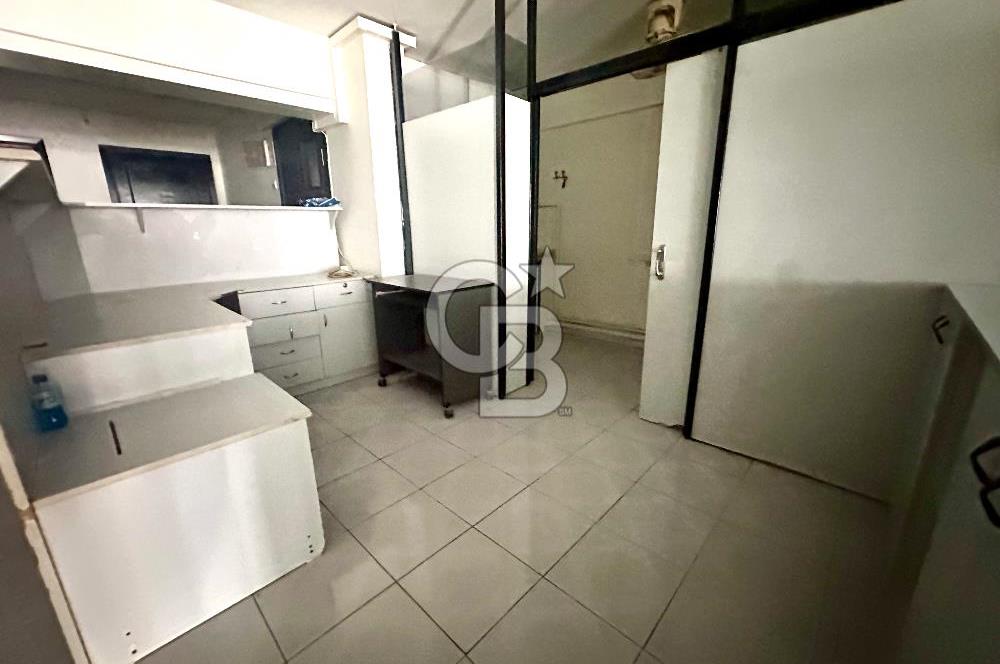 Karşıyaka Çarşı Girişi Deniz Manzaralı 85m2 Satılık Geniş Ofis