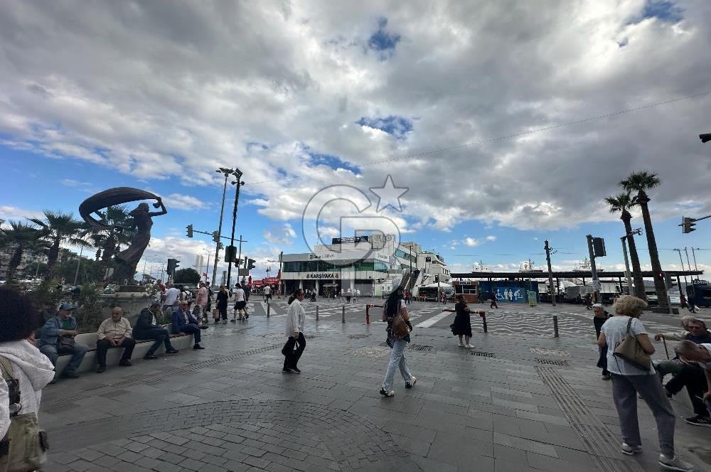 KARŞIYAKA ÇARŞI GİRİŞİNDE | İSKELE KARŞISI | SATILIK 30 M² OFİS