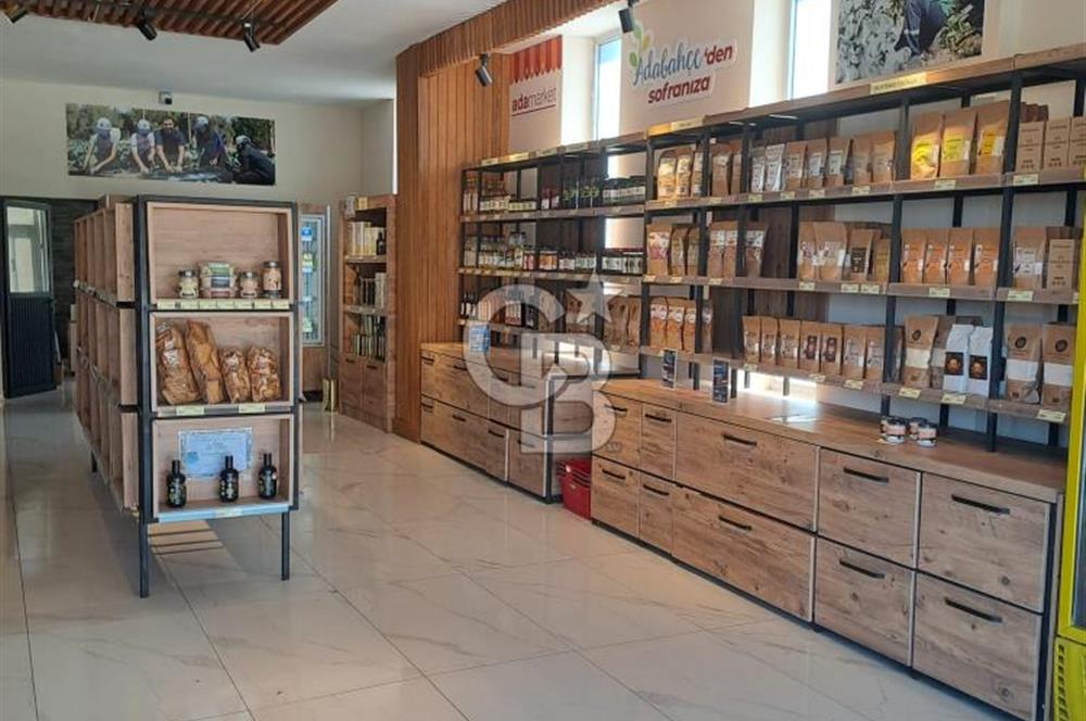 Kuşadası Türkmen'de Yatırımlık Köşe Mağaza