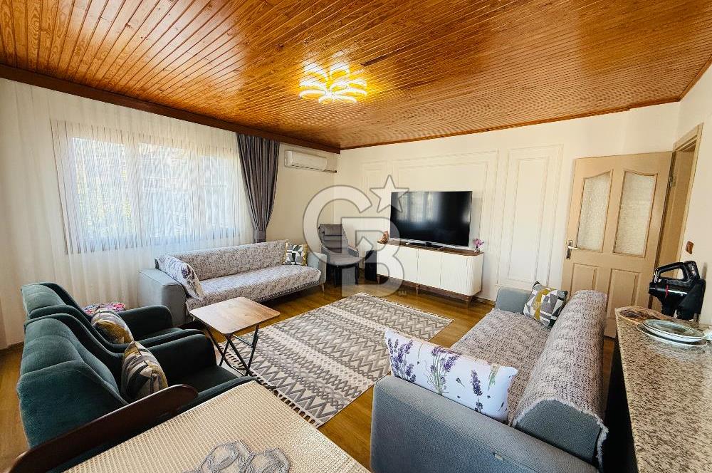 Bayraklı Yamanlarda Manzaralı Teraslı Satılık Geniş 3+1 Daire
