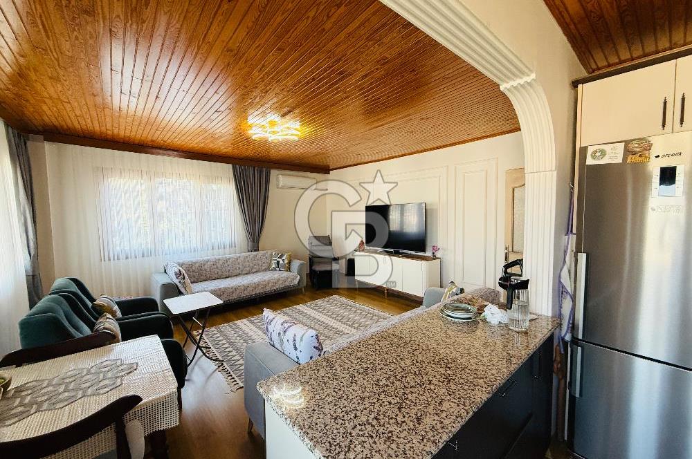 Bayraklı Yamanlarda Manzaralı Teraslı Satılık Geniş 3+1 Daire