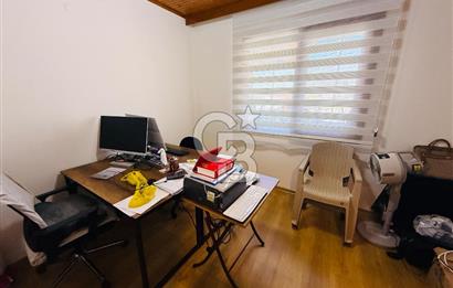 Bayraklı Yamanlarda Manzaralı Teraslı Satılık Geniş 3+1 Daire