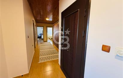 Bayraklı Yamanlarda Manzaralı Teraslı Satılık Geniş 3+1 Daire