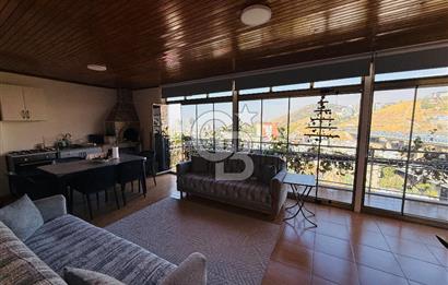 Bayraklı Yamanlarda Manzaralı Teraslı Satılık Geniş 3+1 Daire