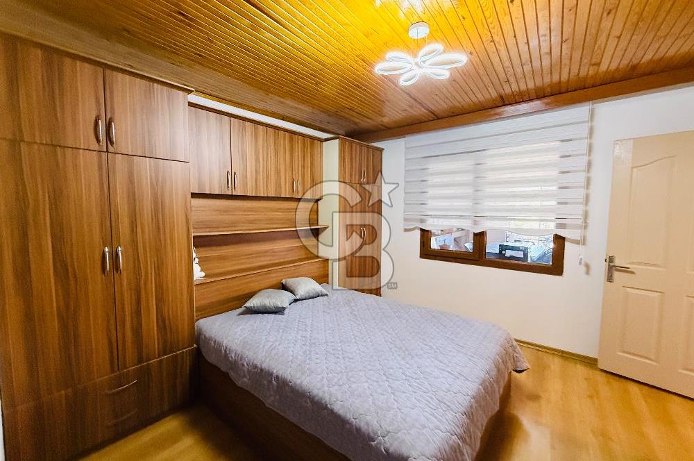 Bayraklı Yamanlarda Manzaralı Teraslı Satılık Geniş 3+1 Daire