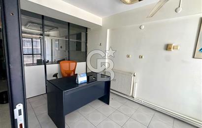 Karşıyaka Çarşı Girişi Deniz Manzaralı 85m2 Satılık Geniş Ofis