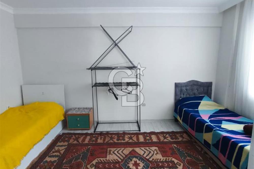 İzmir Foça Kazımdirik Mahallesinde Eşyalı 2+1 Kiralık Daire