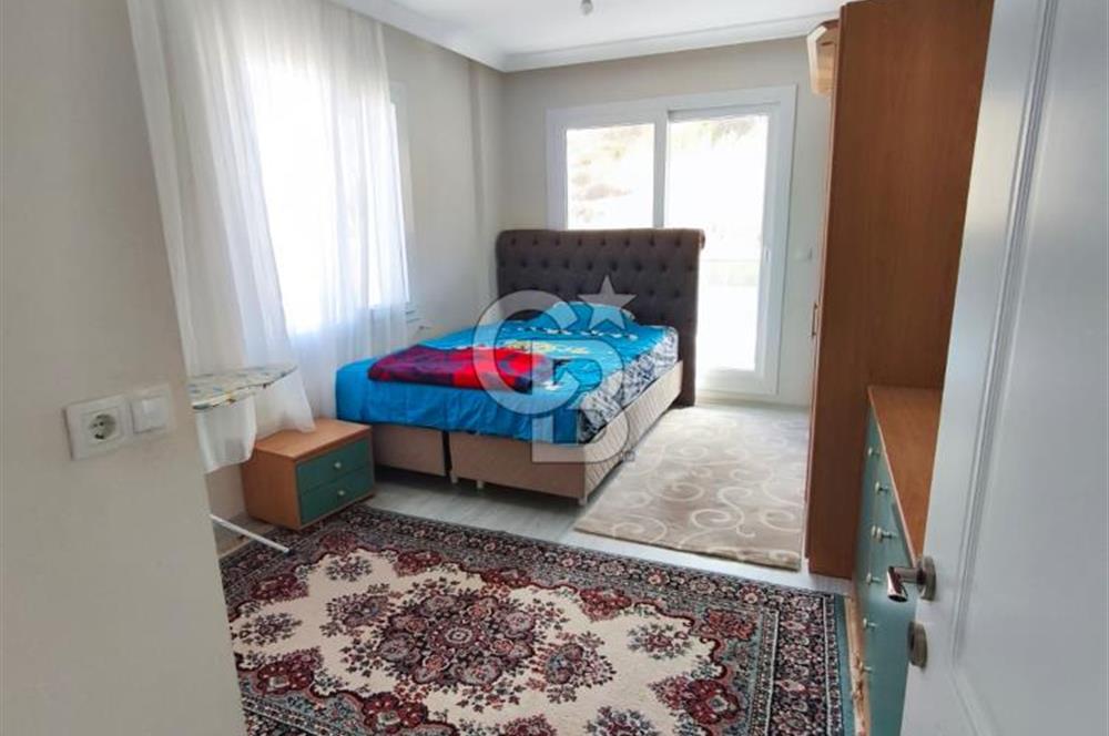 İzmir Foça Kazımdirik Mahallesinde Eşyalı 2+1 Kiralık Daire