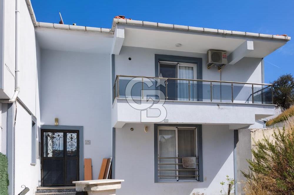 İzmir Foça Kazımdirik Mahallesinde Eşyalı 2+1 Kiralık Daire