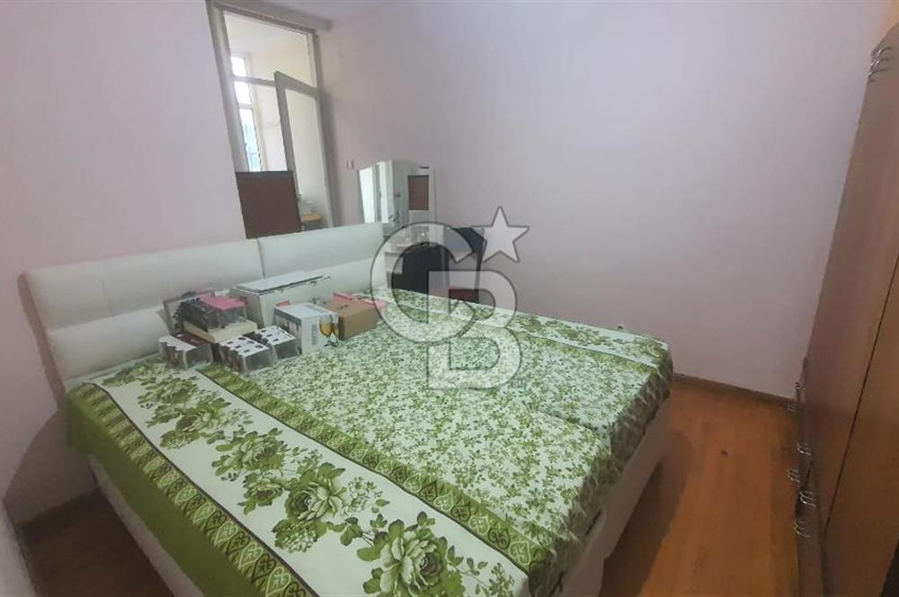 Konak Çankaya'da Merkezi Konumlu 2+1 Satılık Daire