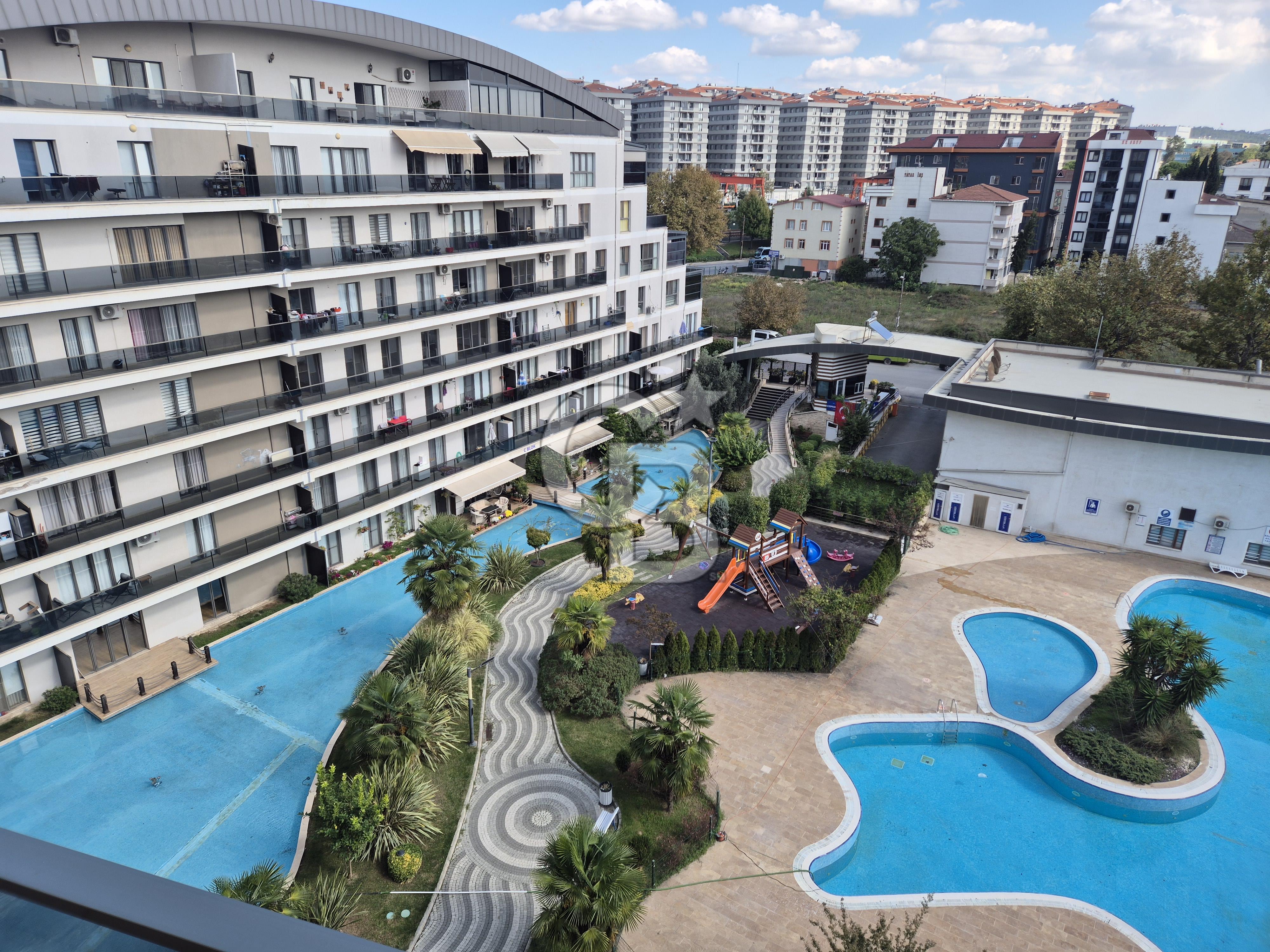 TUZLA CORDELLA'DA STANDART 2+1 TANIMINI DEĞİŞTİREN SATILIK DAİRE