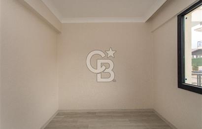 Foça Bağarası Kazım Dirik Mah. Satılık 1+1 Bahçe Katı Daire