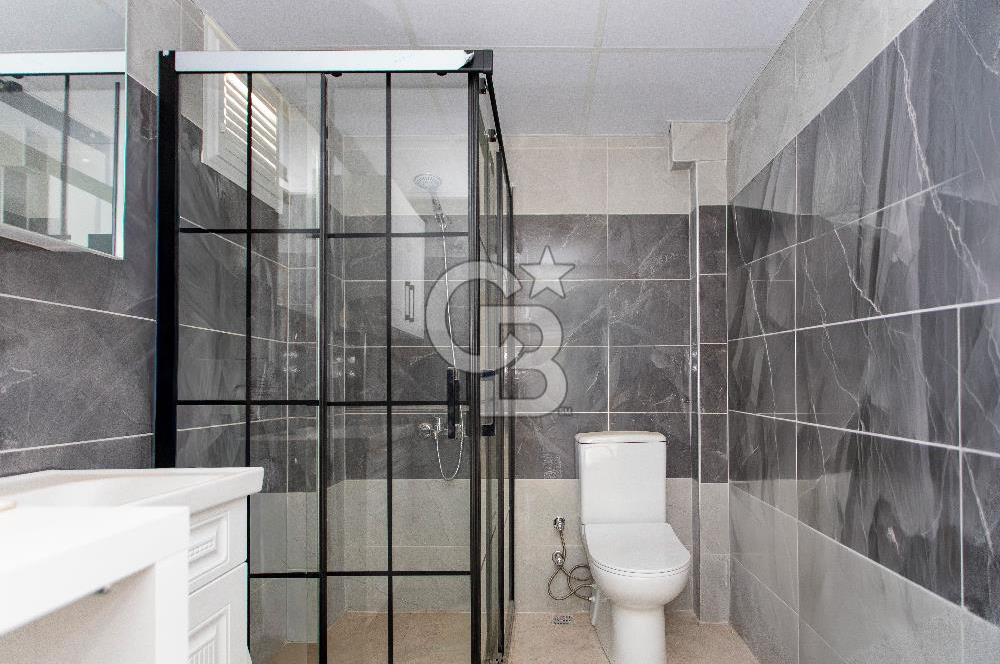 Foça Bağarası Kazım Dirik Mah. Satılık 1+1 Bahçe Katı Daire