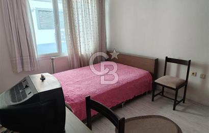 KARŞIYAKA ÇARŞI AKBANK SOKAK'TA 2+1 EŞYALI KİRALIK DAİRE