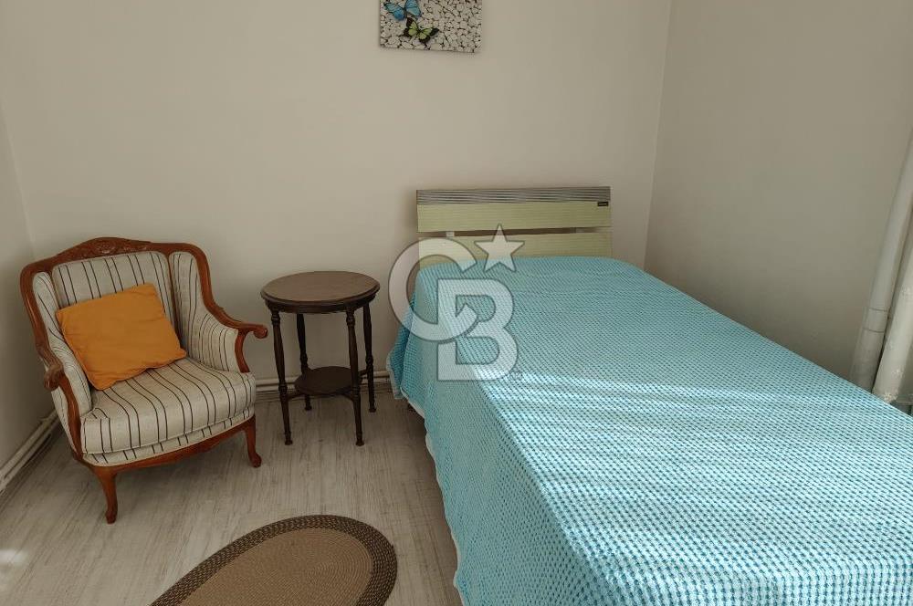 KARŞIYAKA ÇARŞI AKBANK SOKAK'TA 2+1 EŞYALI KİRALIK DAİRE