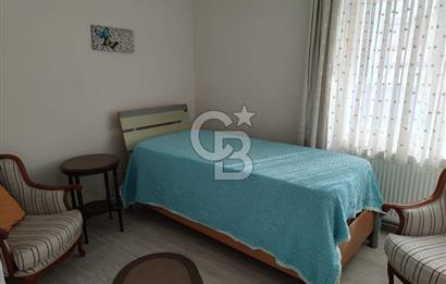KARŞIYAKA ÇARŞI AKBANK SOKAK'TA 2+1 EŞYALI KİRALIK DAİRE