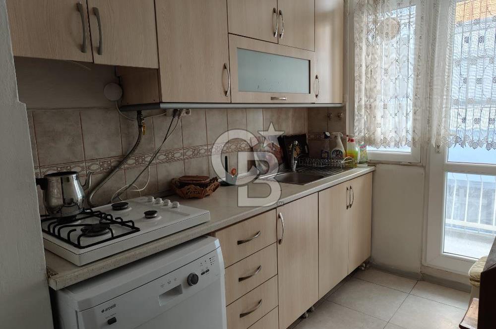KARŞIYAKA ÇARŞI AKBANK SOKAK'TA 2+1 EŞYALI KİRALIK DAİRE