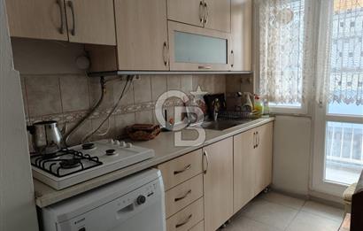 KARŞIYAKA ÇARŞI AKBANK SOKAK'TA 2+1 EŞYALI KİRALIK DAİRE