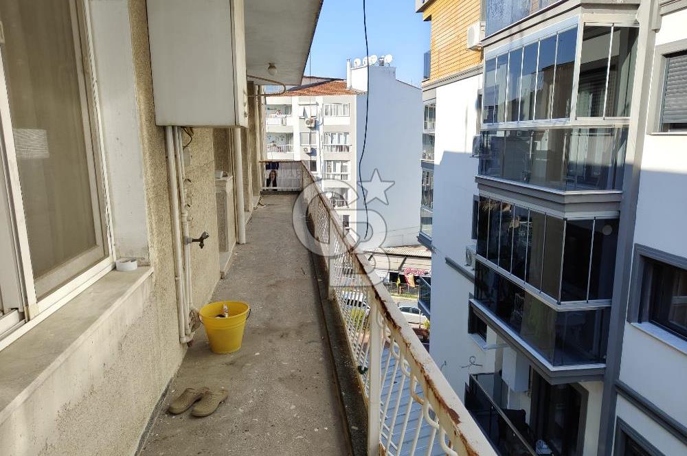 KARŞIYAKA ÇARŞI AKBANK SOKAK'TA 2+1 EŞYALI KİRALIK DAİRE