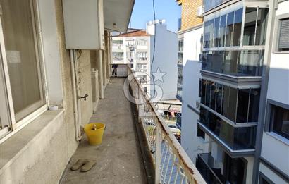 KARŞIYAKA ÇARŞI AKBANK SOKAK'TA 2+1 EŞYALI KİRALIK DAİRE