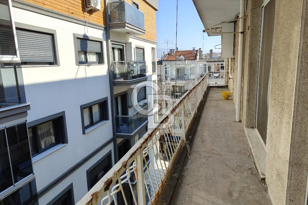 KARŞIYAKA ÇARŞI AKBANK SOKAK'TA 2+1 EŞYALI KİRALIK DAİRE