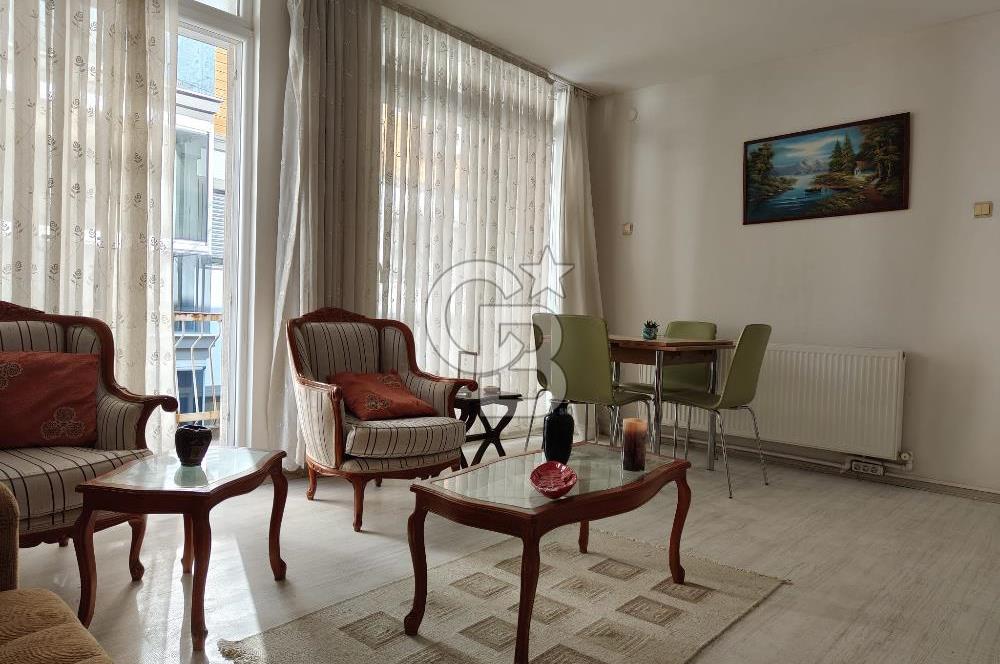 KARŞIYAKA ÇARŞI AKBANK SOKAK'TA 2+1 EŞYALI KİRALIK DAİRE