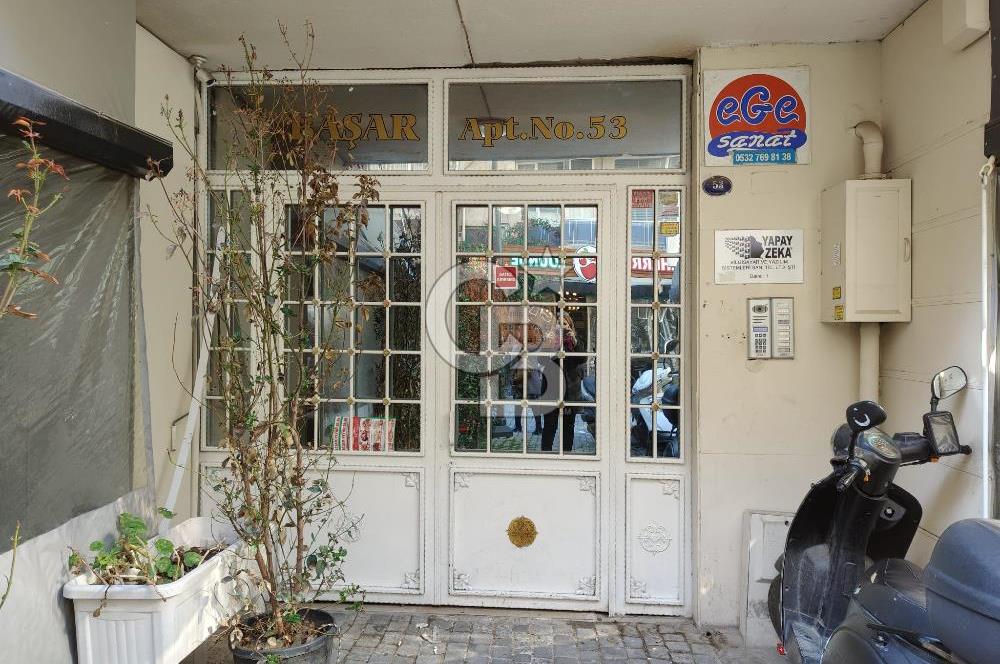 KARŞIYAKA ÇARŞI AKBANK SOKAK'TA 2+1 EŞYALI KİRALIK DAİRE