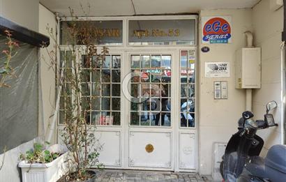 KARŞIYAKA ÇARŞI AKBANK SOKAK'TA 2+1 EŞYALI KİRALIK DAİRE