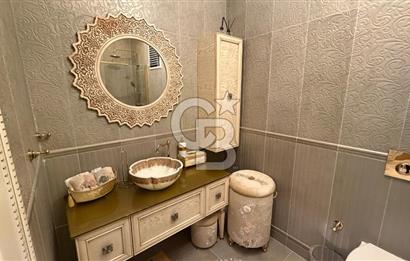 BAŞİSKELEDE PRESTİJLİ SİTE İÇERİSİNDE SATILIK 7+2 LÜKS VİLLA.
