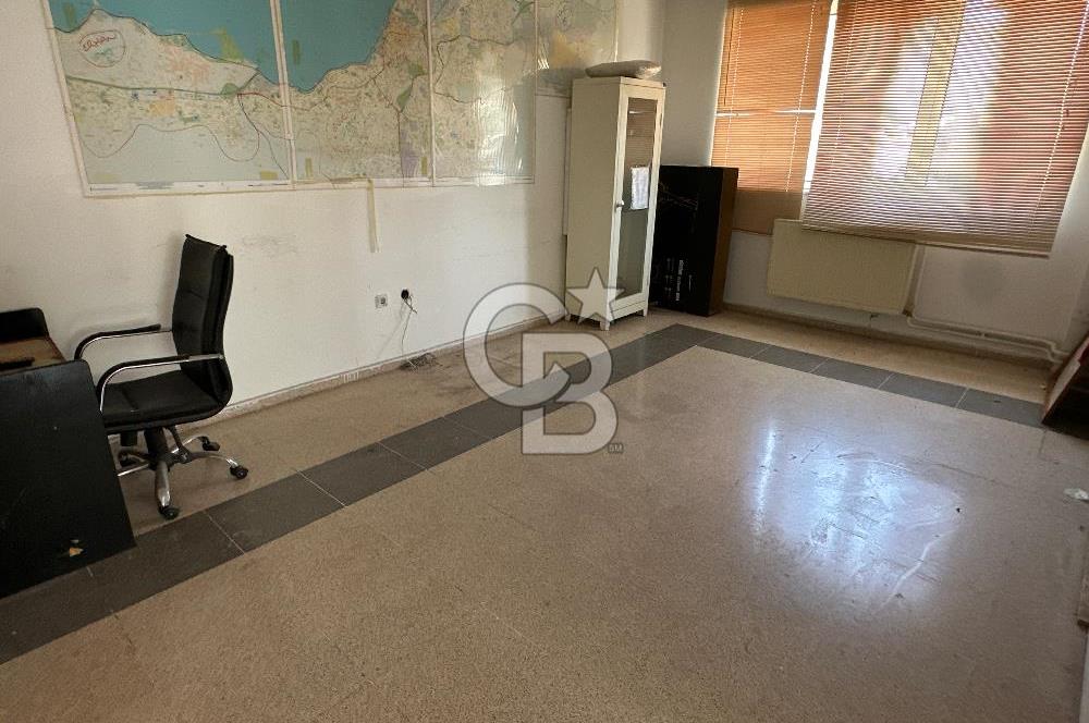 Gökdere'de 8 Rampalı 2500m2 Kiralık Lojistik Merkezi