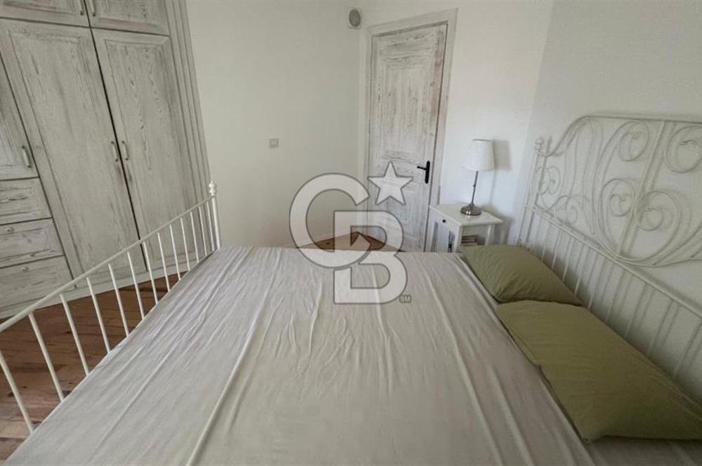 DATÇA EMECİK'TE DENİZ MANZARALI MÜŞTEMİLATLI SATILIK 3+1 VİLLA