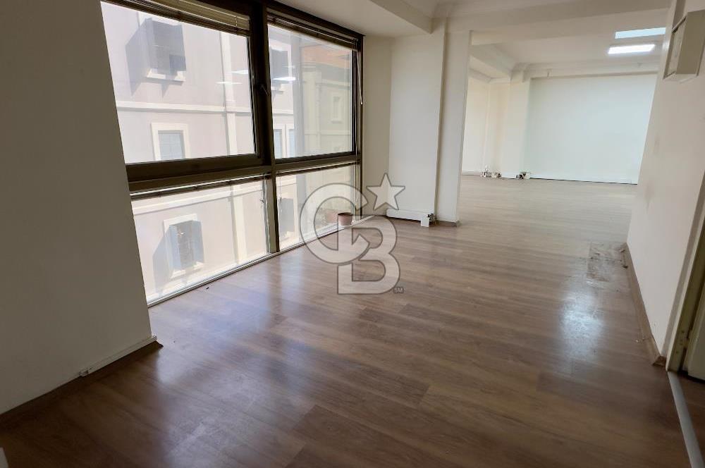 Alsancak Barohan İş Merkezinde Kiralık 105 m² Geniş Ofis