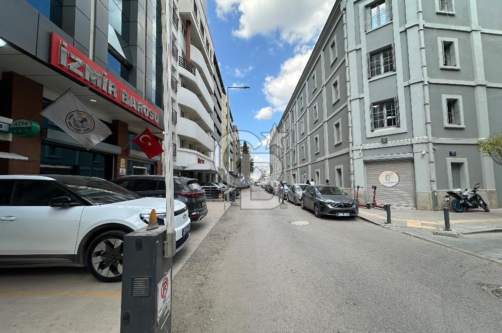 Alsancak Barohan İş Merkezinde Kiralık 105 m² Geniş Ofis
