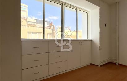 ALSANCAK GÜNDOĞDU'YA ÇOK YAKIN TADİLATLI 180m² 4+1 KİRALIK DAİRE