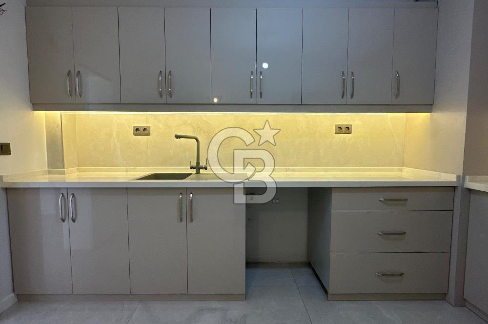 ALSANCAK GÜNDOĞDU'YA ÇOK YAKIN TADİLATLI 180m² 4+1 KİRALIK DAİRE