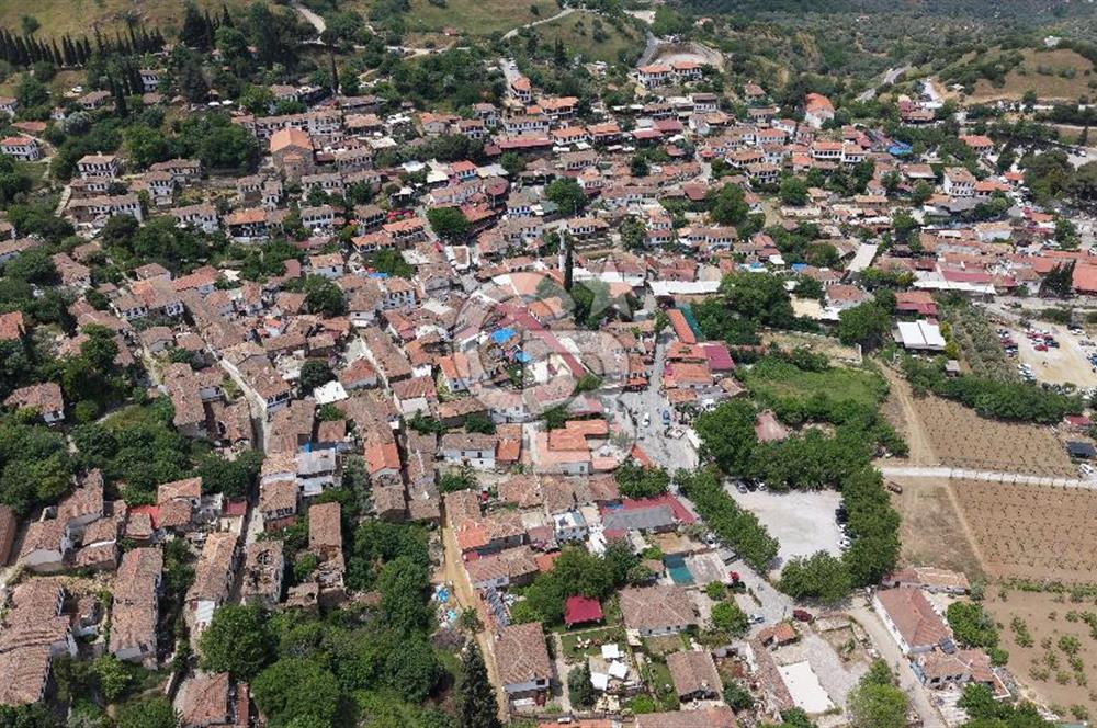 Selçuk Şirince Köy İçi Eşyalı Kiralık Taş Ev