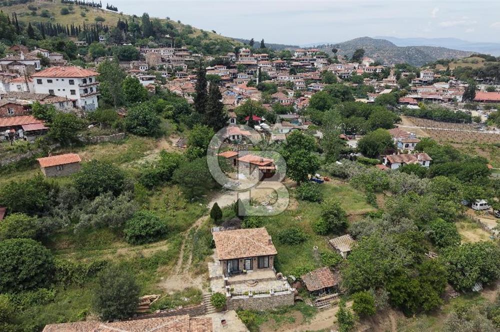Selçuk Şirince Köy İçi Eşyalı Kiralık Taş Ev