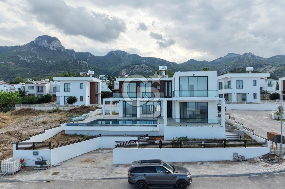 KKTC GİRNE ÇATALKÖYDE SATILIK DENİZ MANZARALI VİLLA