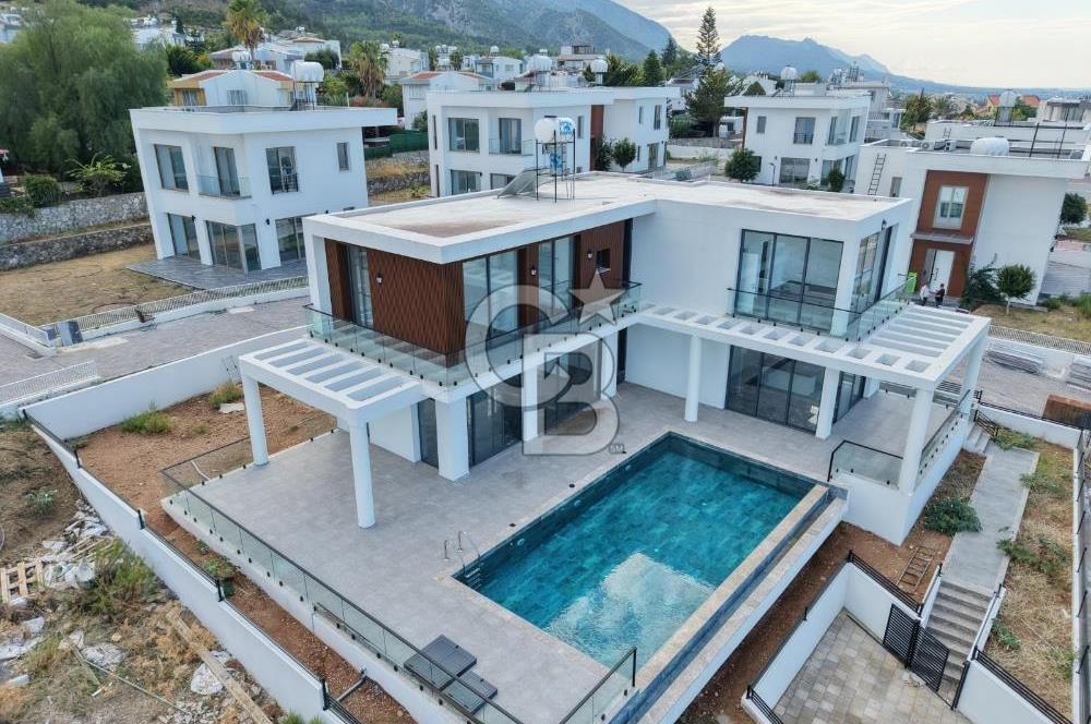 KKTC GİRNE ÇATALKÖYDE SATILIK DENİZ MANZARALI VİLLA