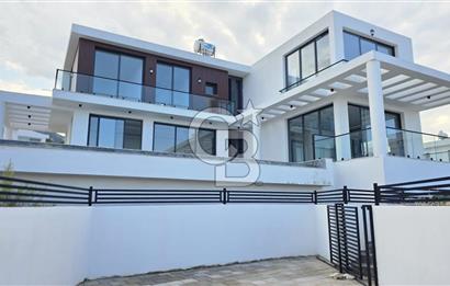 KKTC GİRNE ÇATALKÖYDE SATILIK DENİZ MANZARALI VİLLA